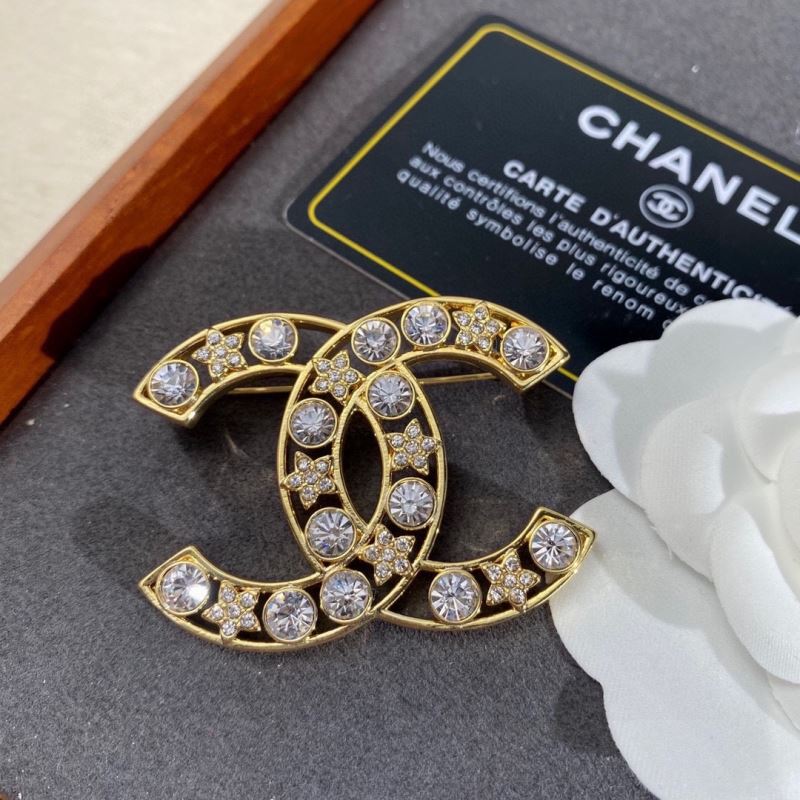 Chanel Brooches - Click Image to Close